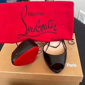 Size 37.5 Christian Louboutin heels